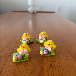 Set of 4 Easter Felt Eggs and Chick Crafting Supplies Figurines Handmade
